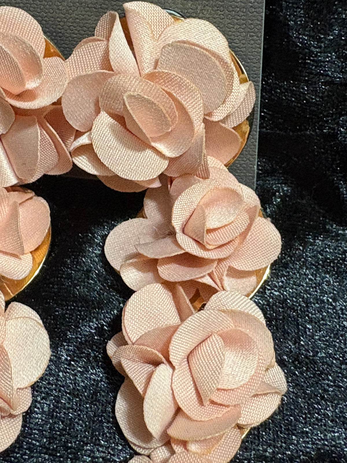 Daisy Fuentes Blush Pink Floral Statement Drop Earrings – New