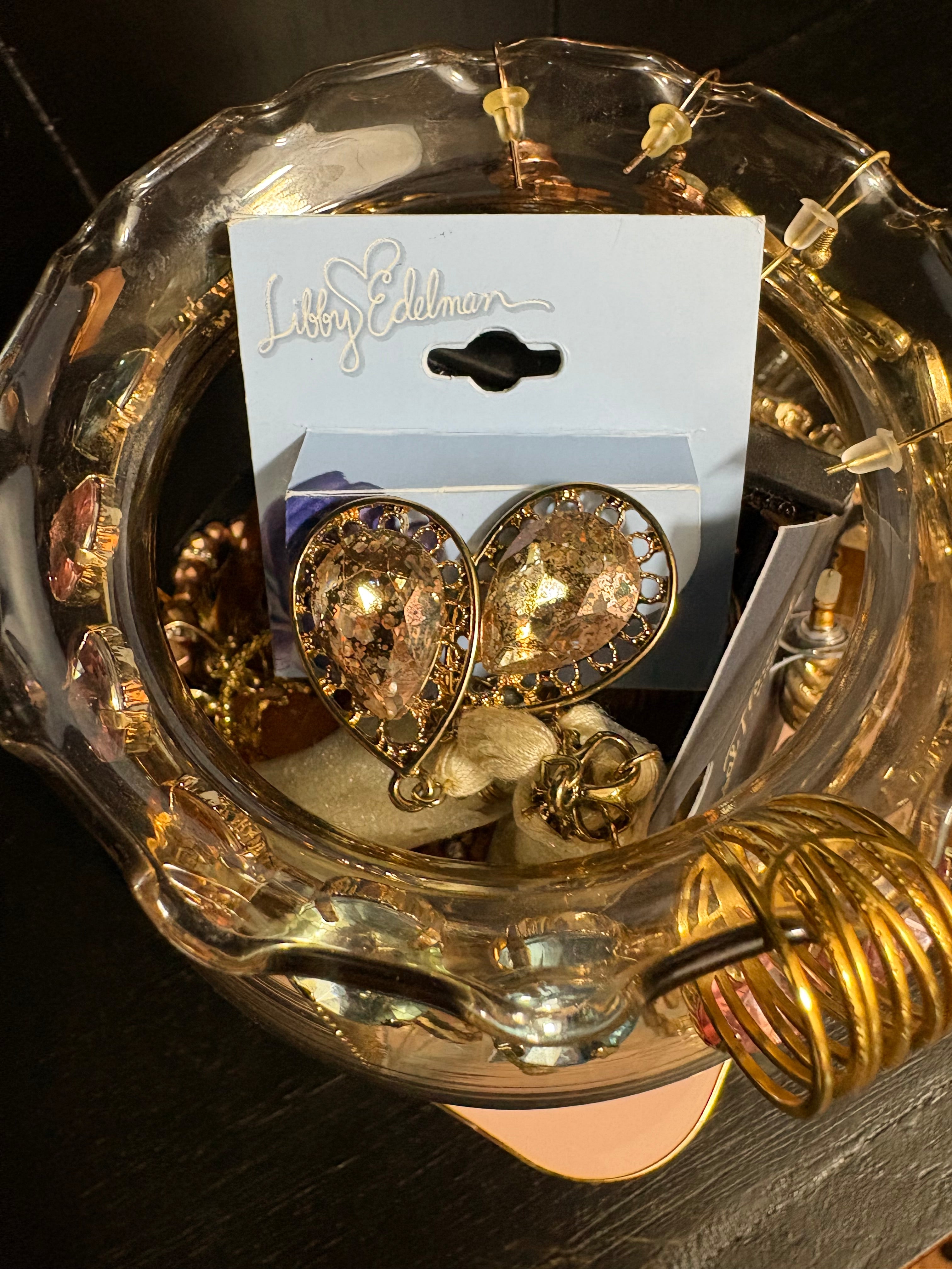 Treasure Jar 008
