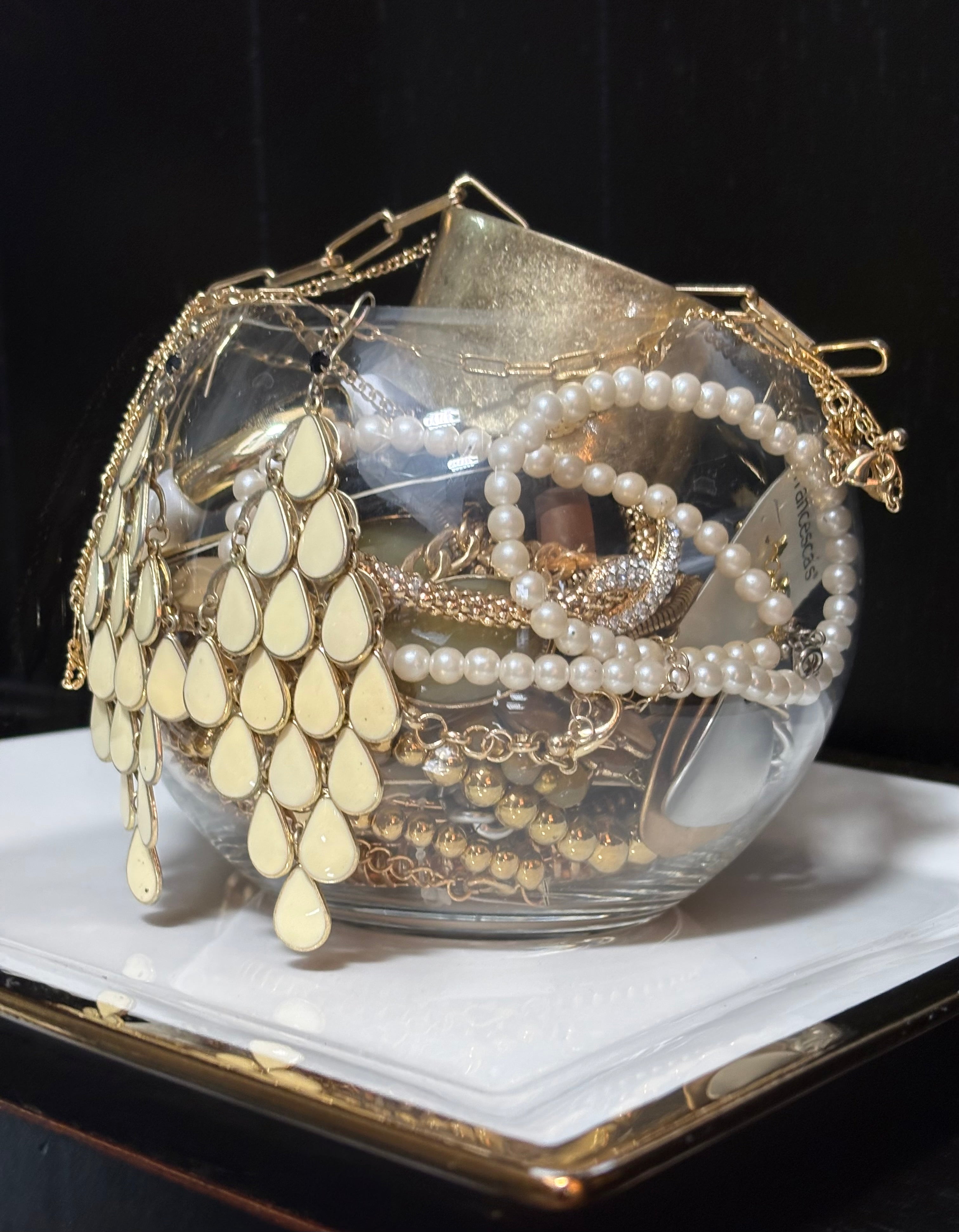 Treasure Jar 007