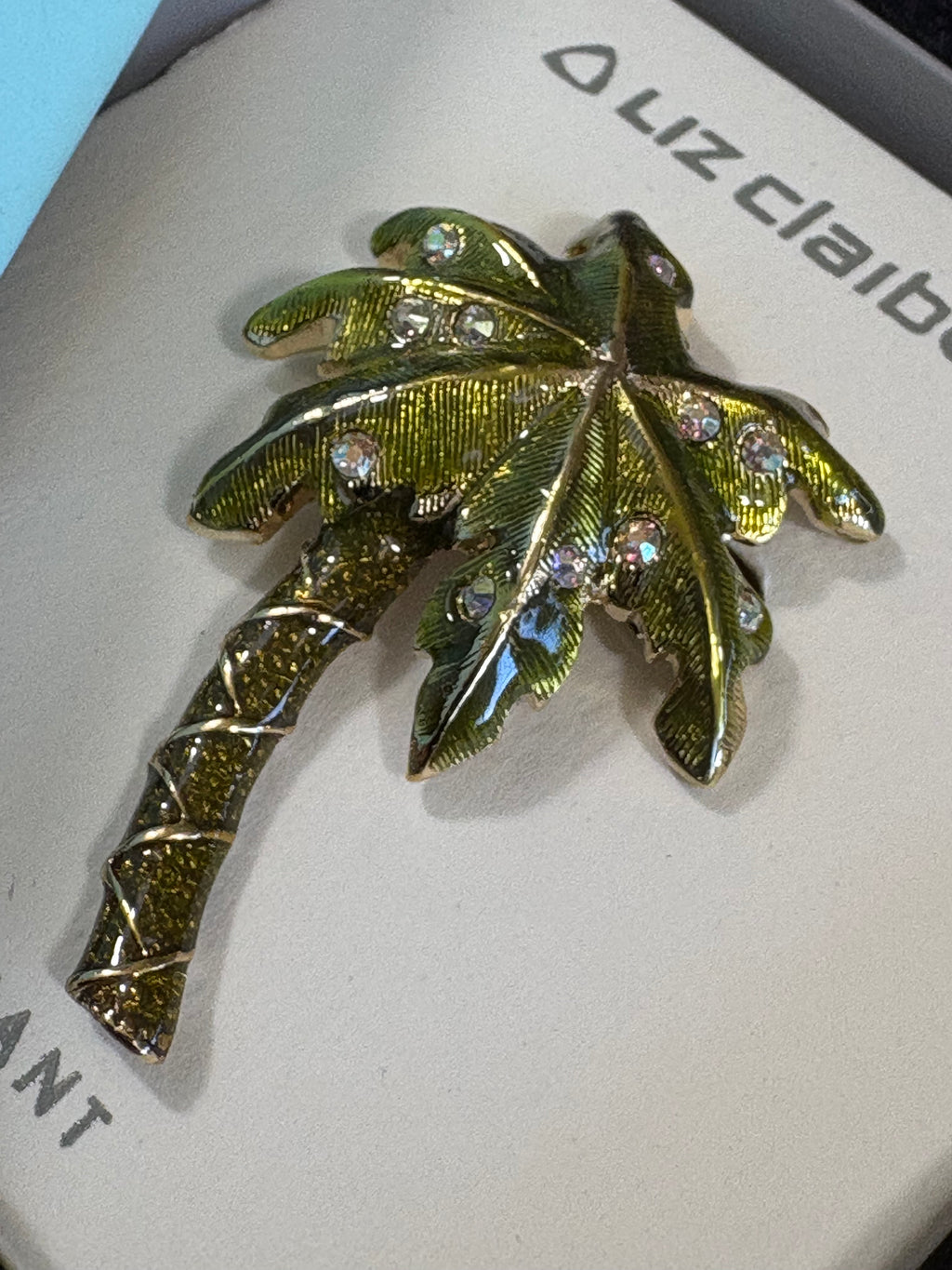 Liz Claiborne Green Palm Tree Rhinestone Brooch – New in Box