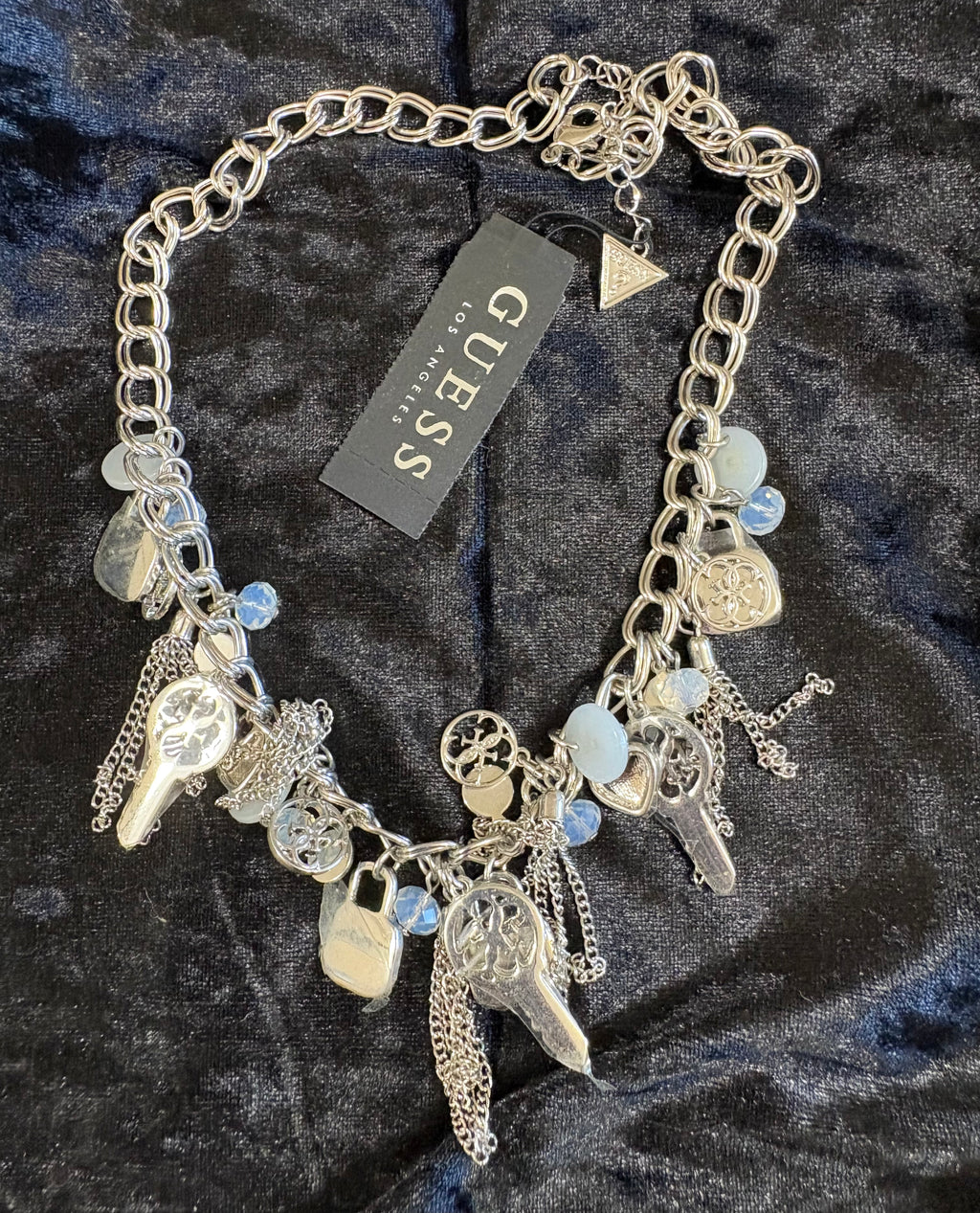GUESS Silver-Tone Key & Charm Statement Necklace – New with Tags
