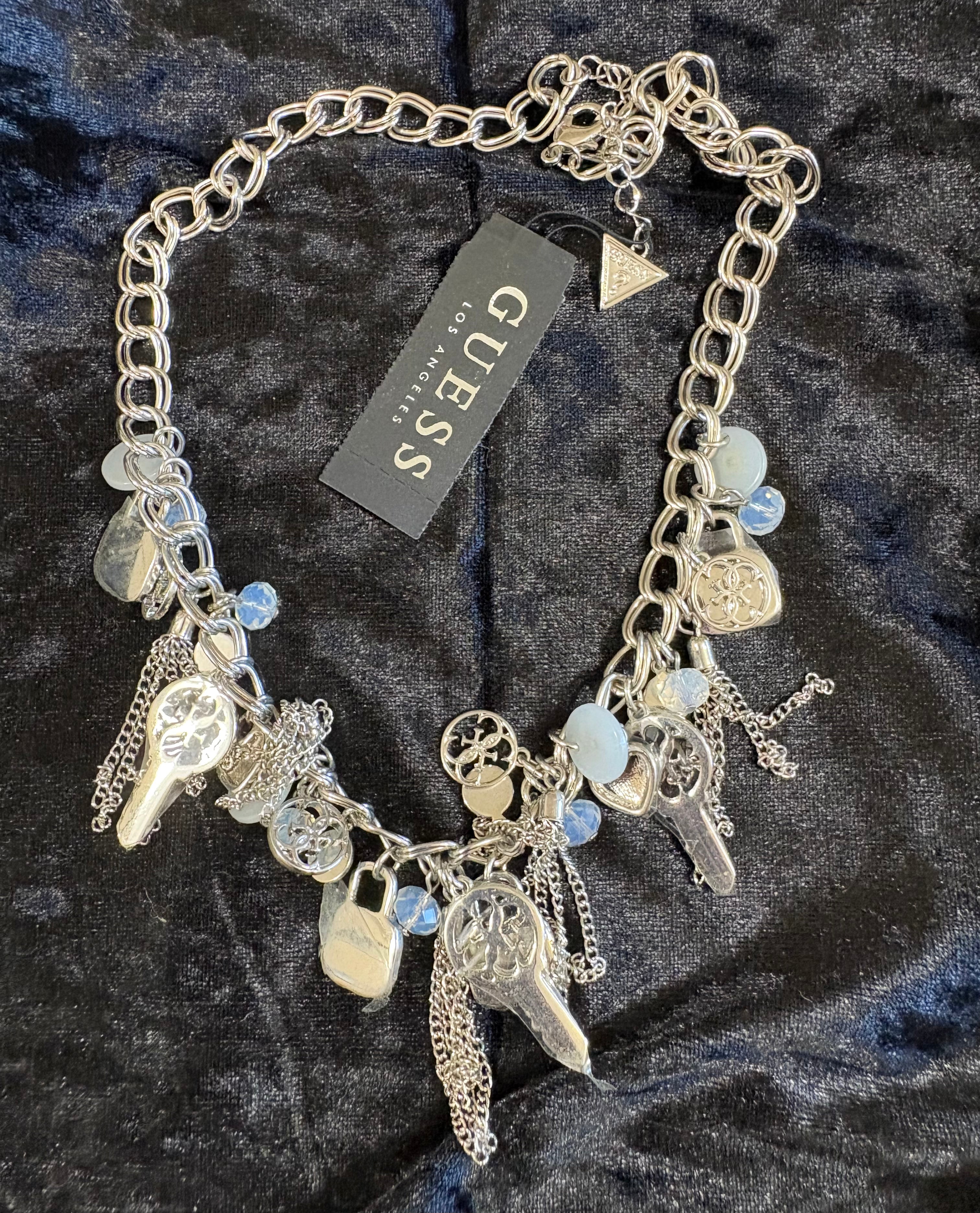 GUESS Silver-Tone Key & Charm Statement Necklace – New with Tags