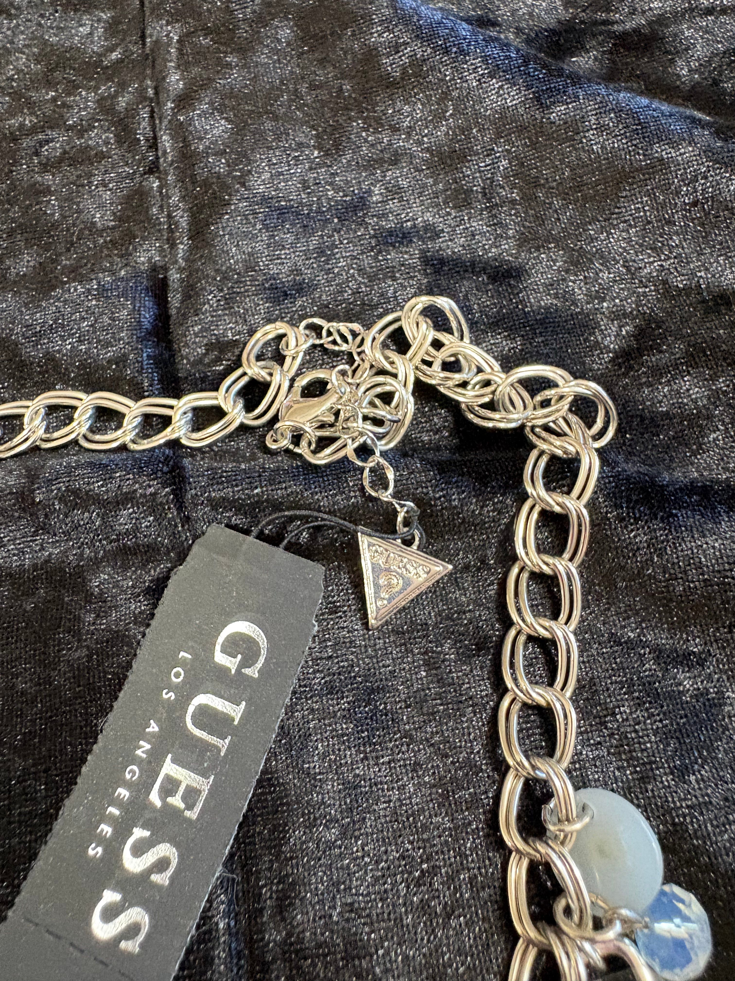 GUESS Silver-Tone Key & Charm Statement Necklace – New with Tags