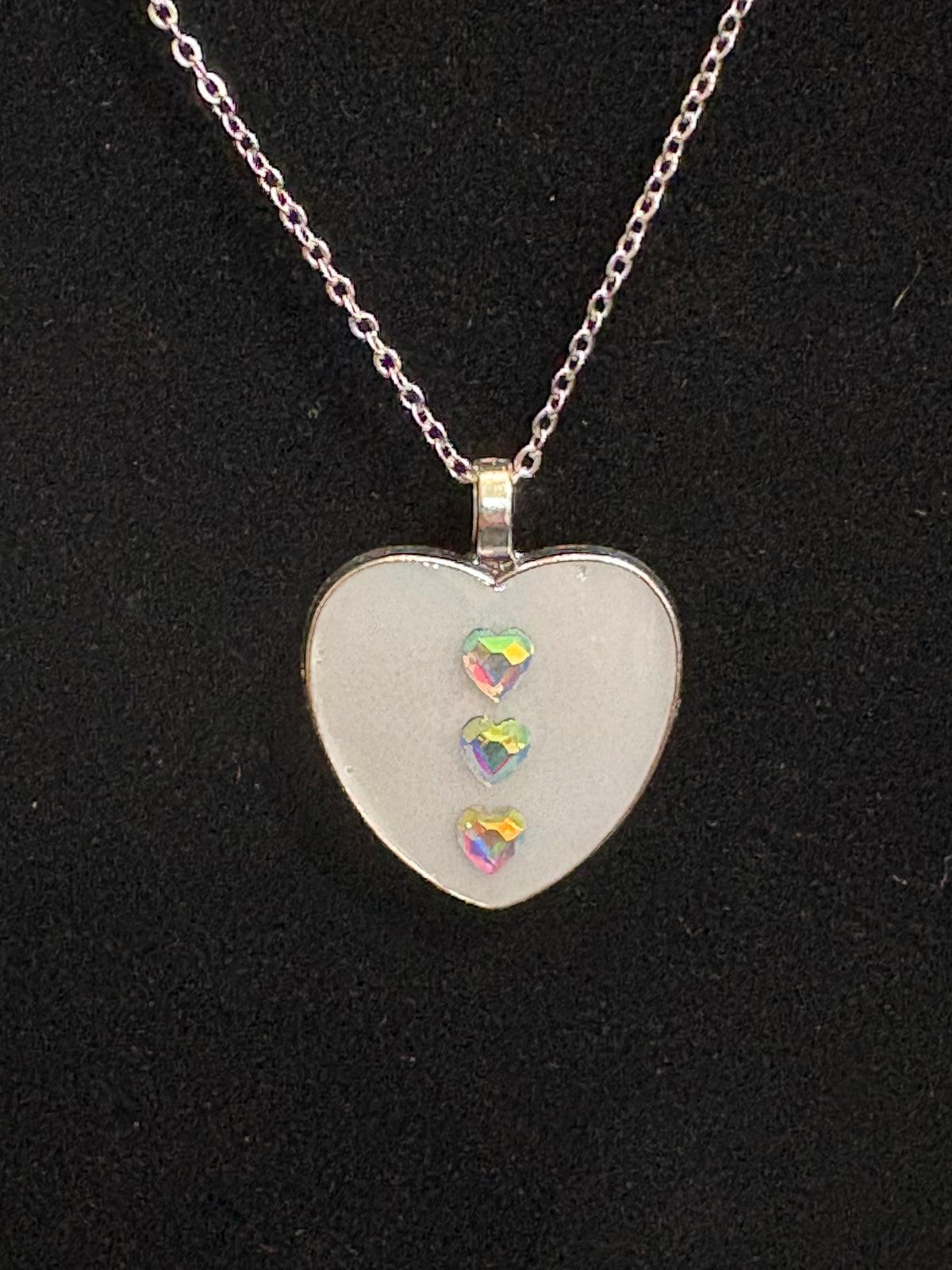 Handmade White Heart Resin Pendant Necklace – Silver-Tone